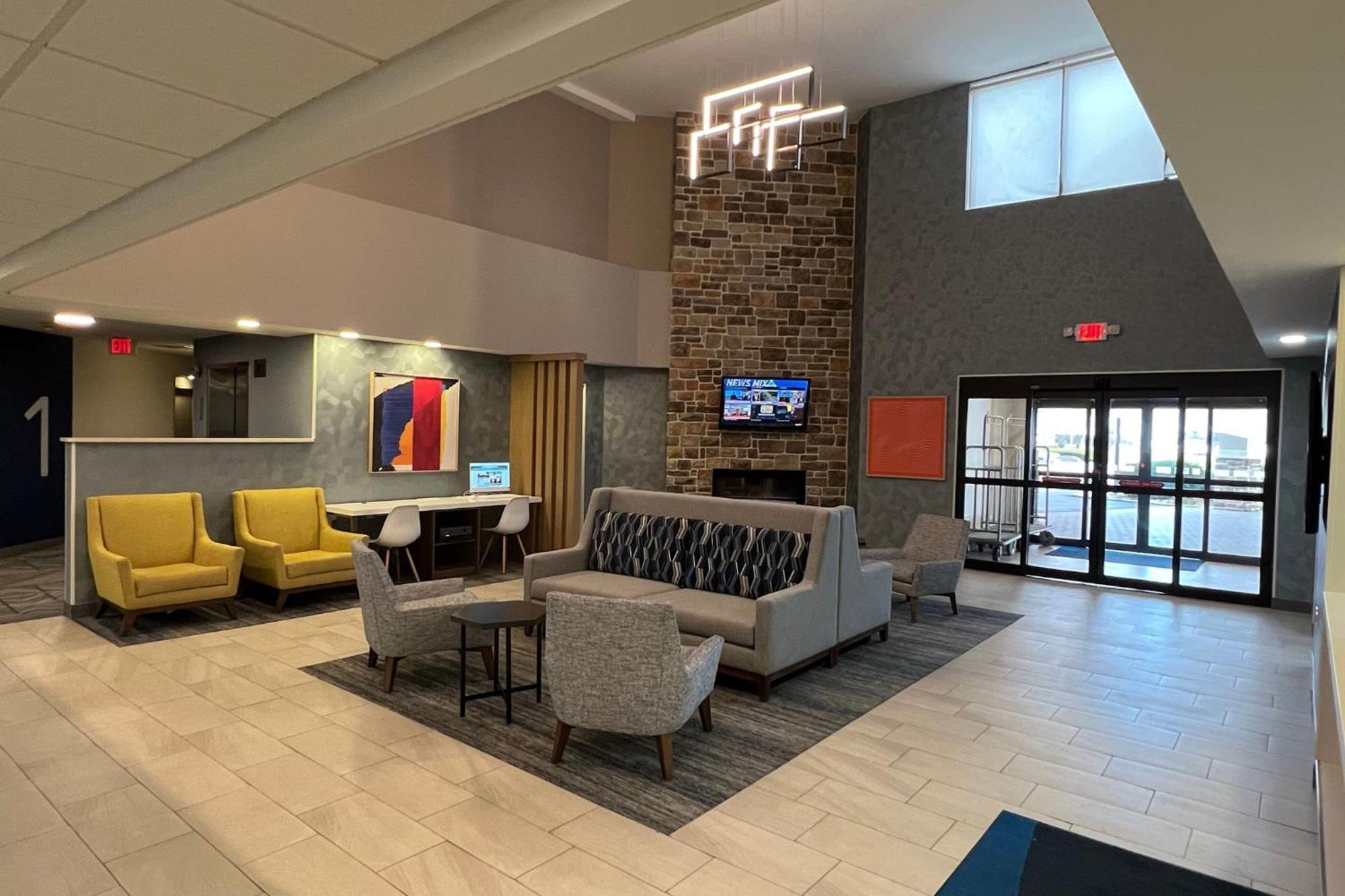 Holiday Inn Express Harrisburg I-81 - Hershey By Ihg Manadahill Exteriör bild