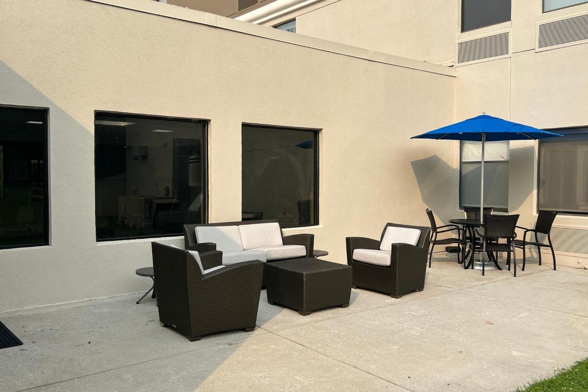 Holiday Inn Express Harrisburg I-81 - Hershey By Ihg Manadahill Exteriör bild